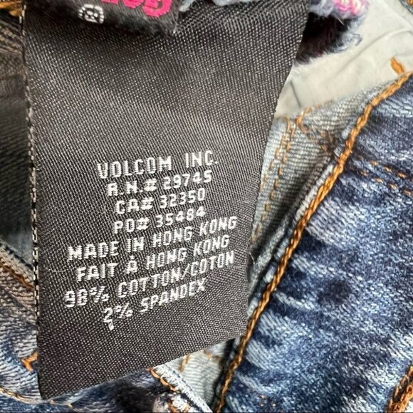 Volcom Bermuda Denim Jean Shorts  Size 7 - Picture 9 of 9